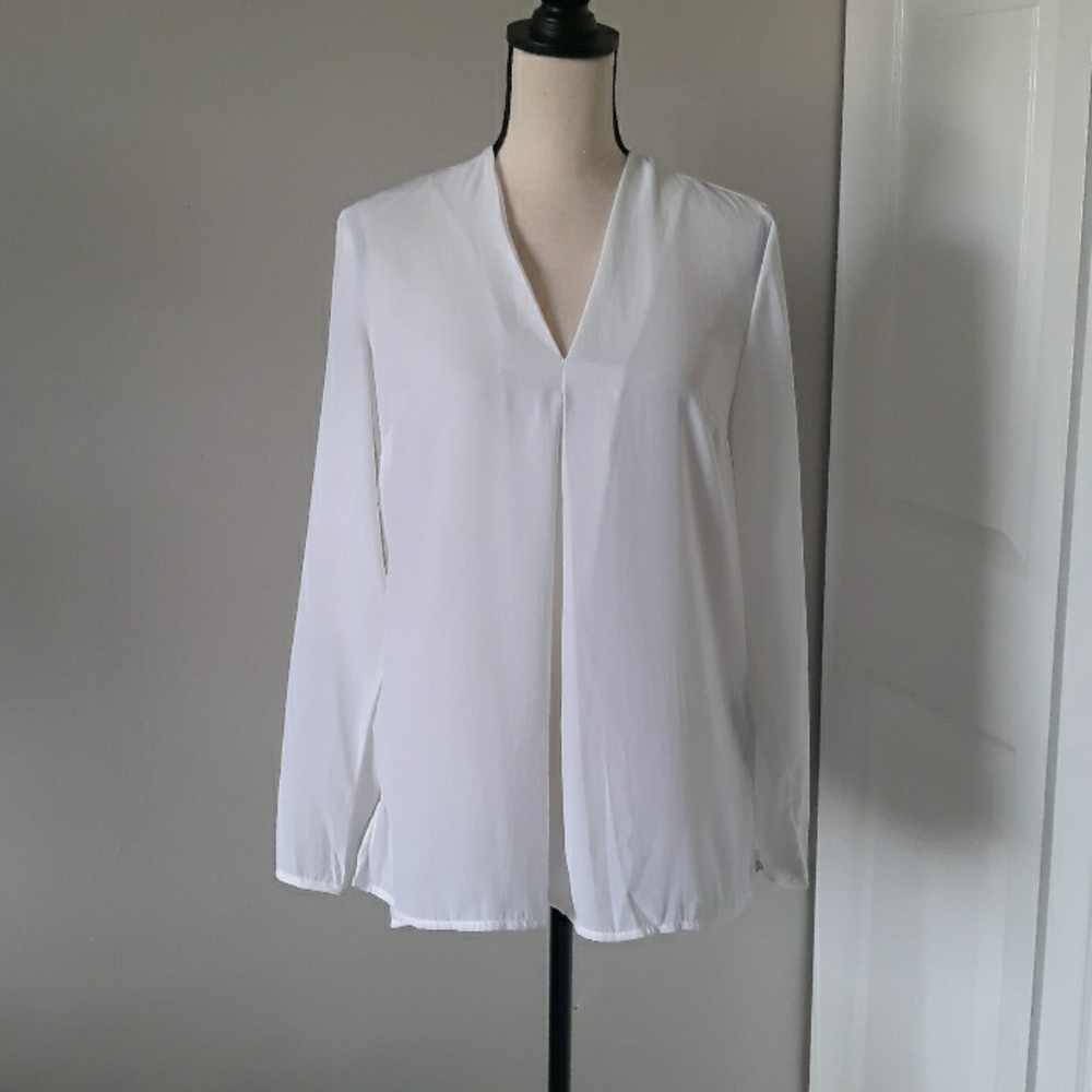 ATTENTION White lady blouse